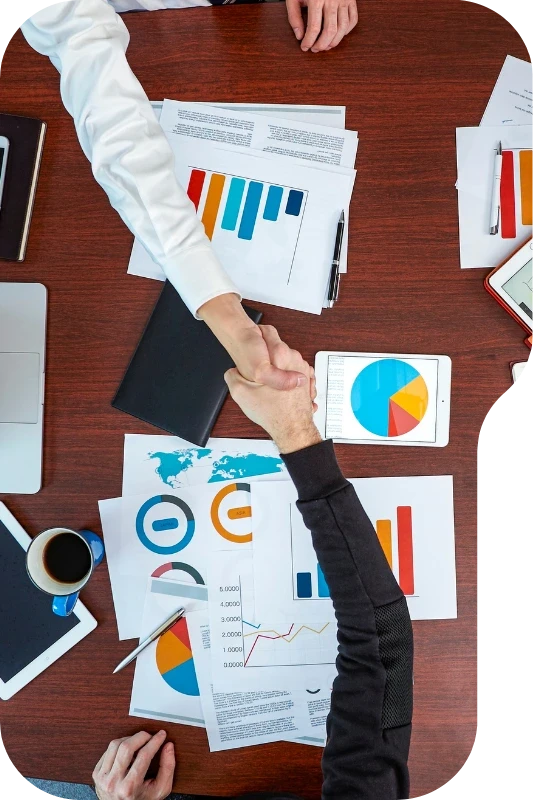 Ecosistema de apoyo profesional con formación, networking y acompañamiento